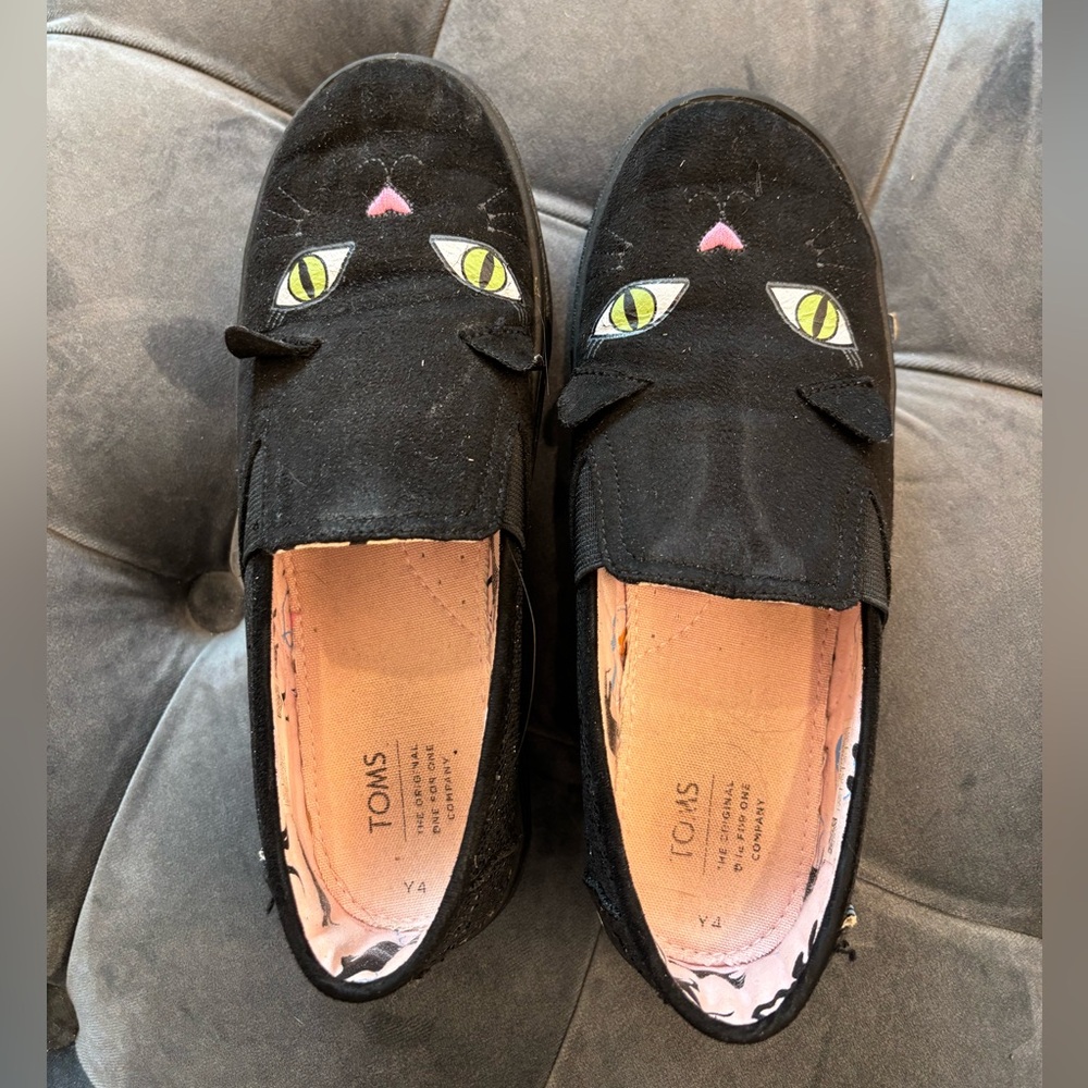 TOMS Kids Black Glow In The Dark Glitter Cat Face Slip On Shoes